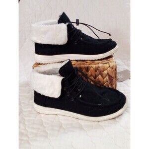Boy's Outwoods  Black With White Fleece‎ Bootie Shoes Size 6 Small Tear